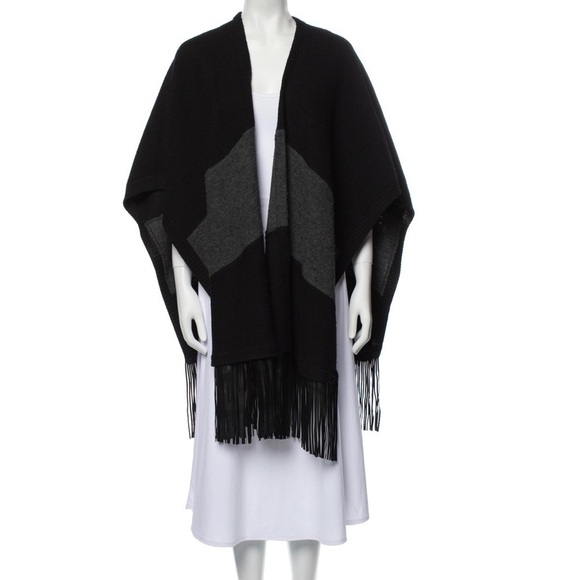 PH5 Pure Wool Oversized Square Cape Sweater Poncho with Fringe Bottom S Boho - Picture 3 of 16